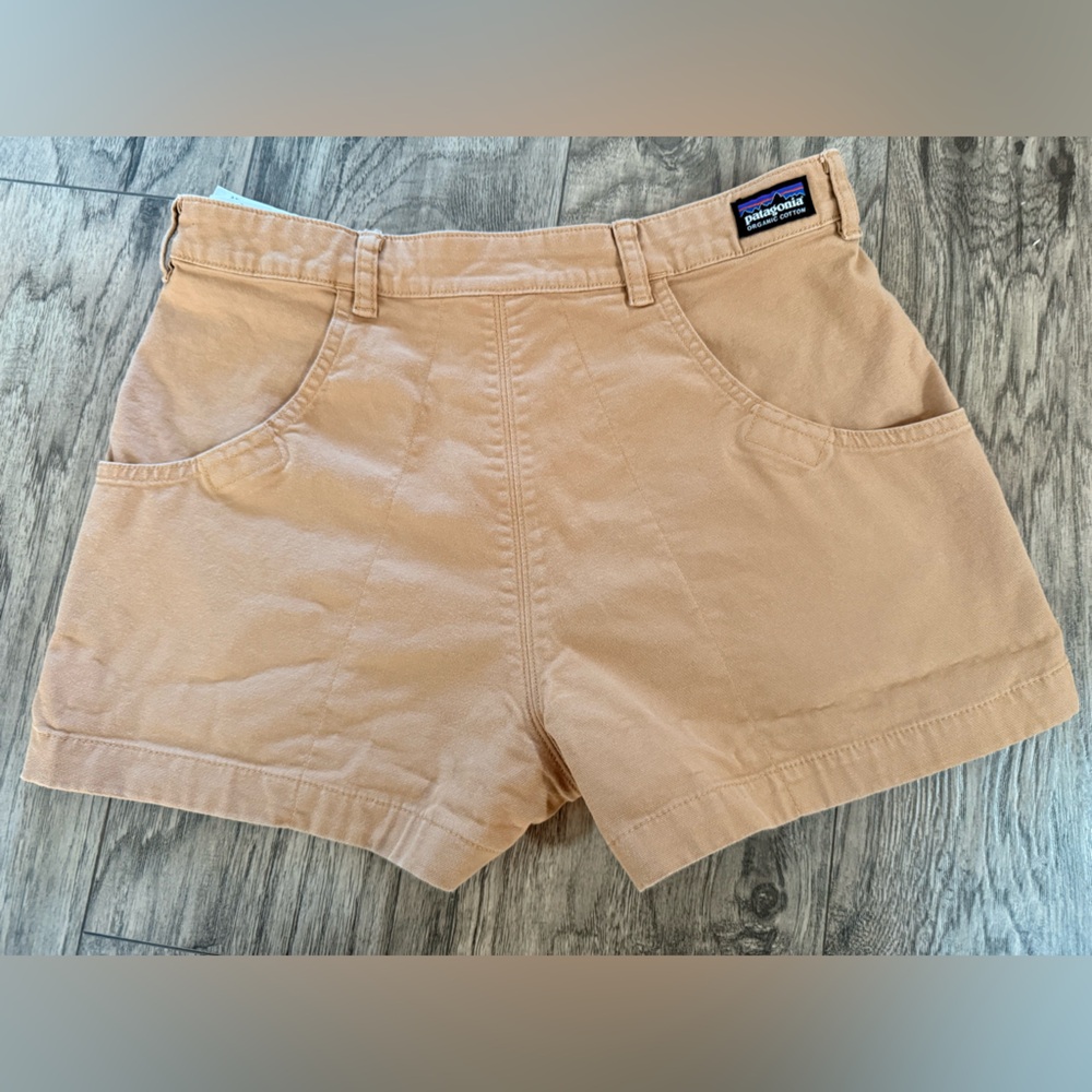 Patagonia Women's Tan Stand Up Shorts - Picture 2 of 3